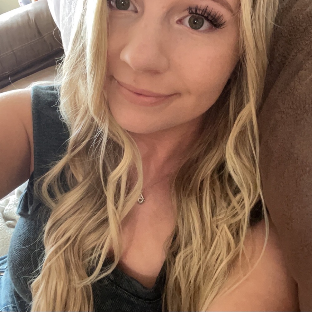 Meet your Posher, Hailey